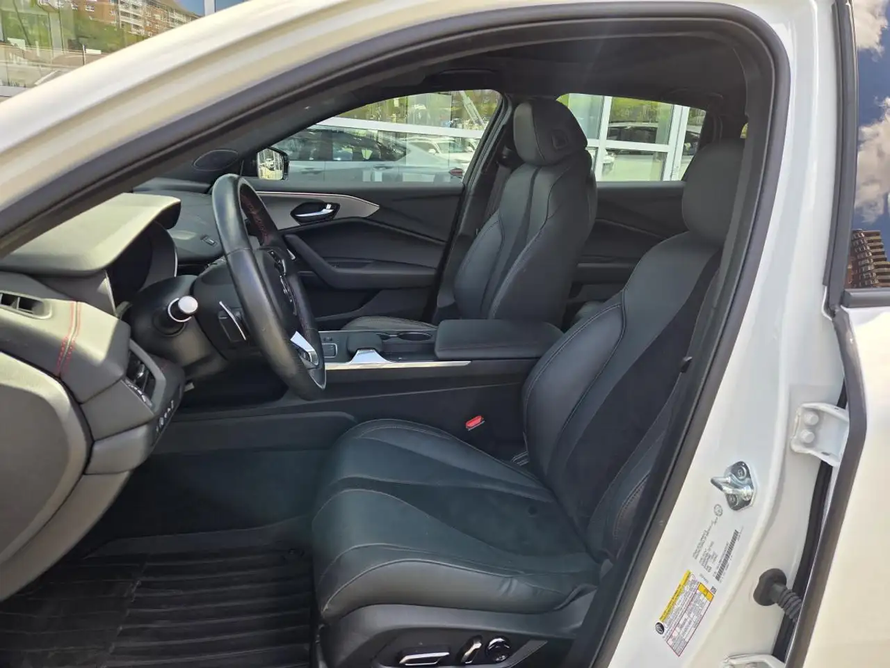 Acura TLX снимка Acura TLX