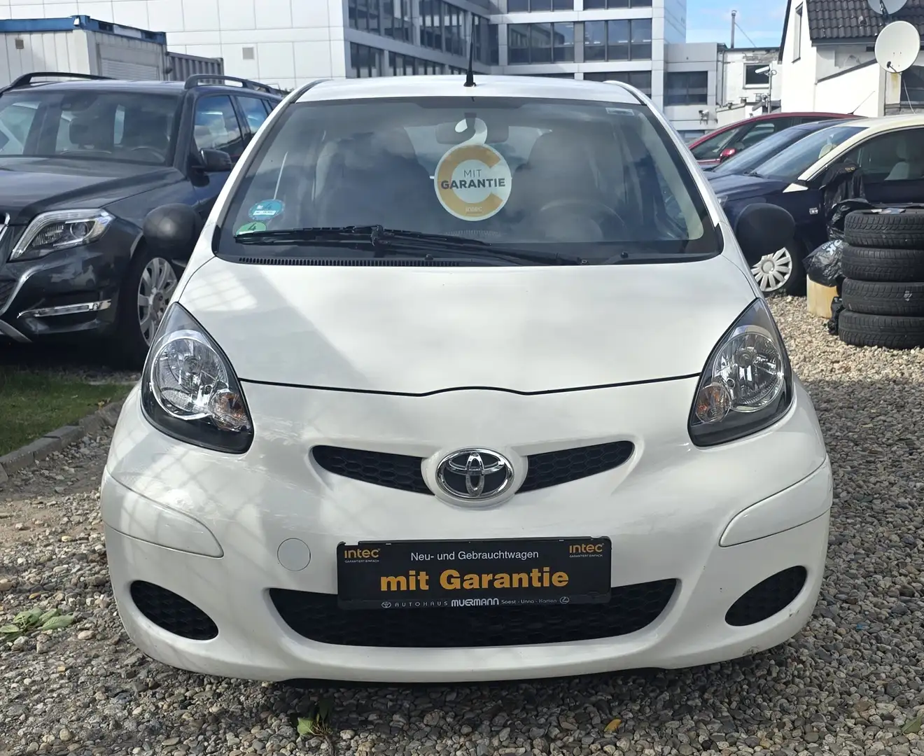 Toyota Aygo Basis Weiß - 2