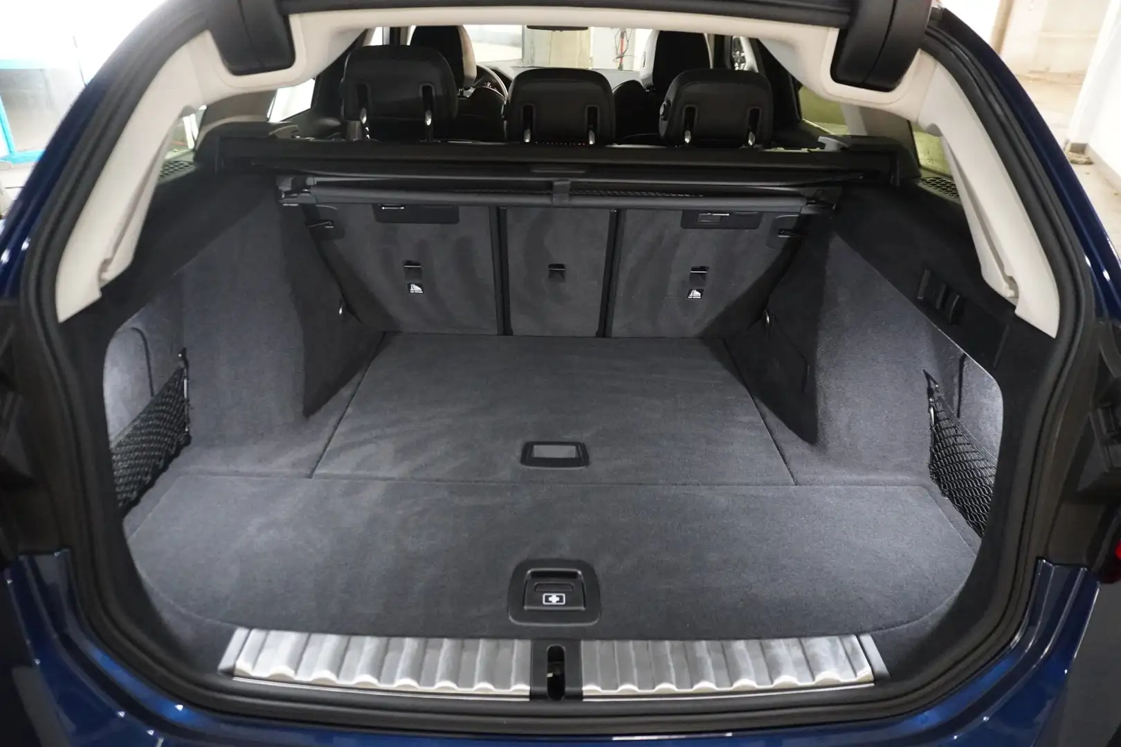 BMW 320 320i Blau - 2