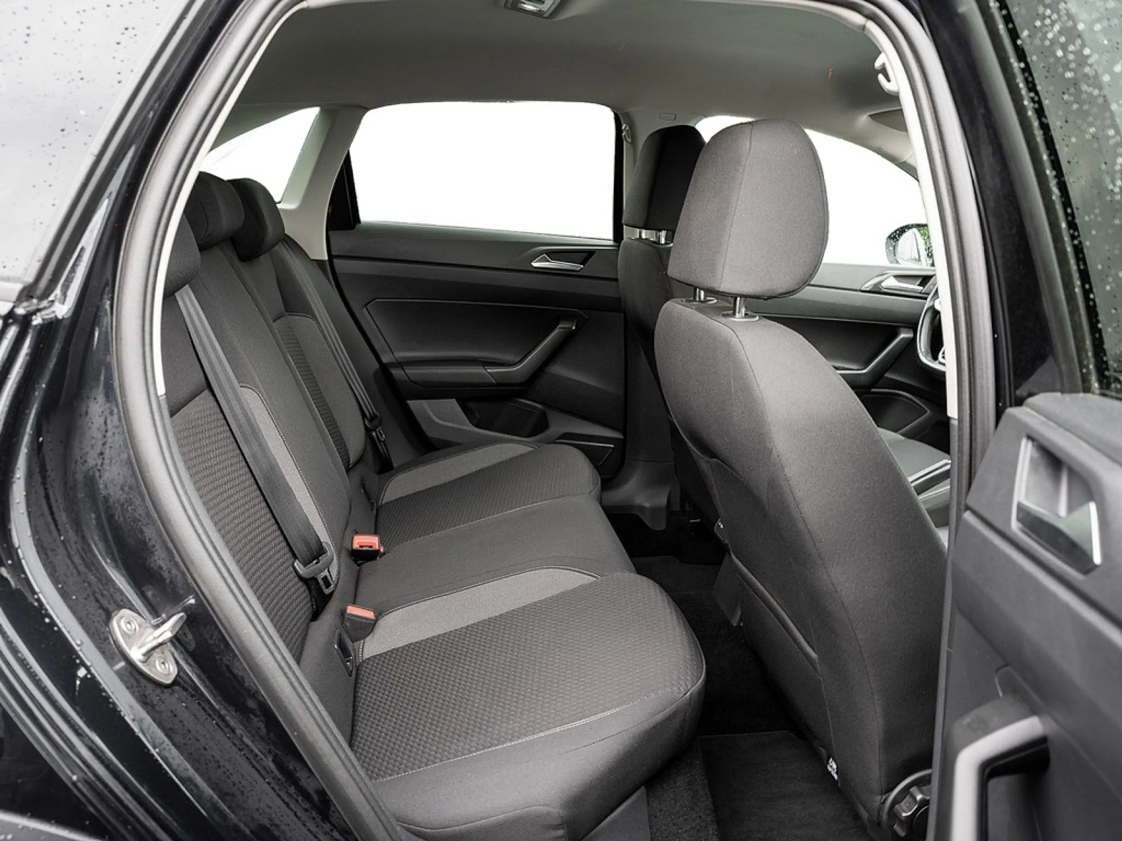 Volkswagen Taigo 1.0 TSI Life LED SHZ PDC NAVI ACC KLIMA — photo 5