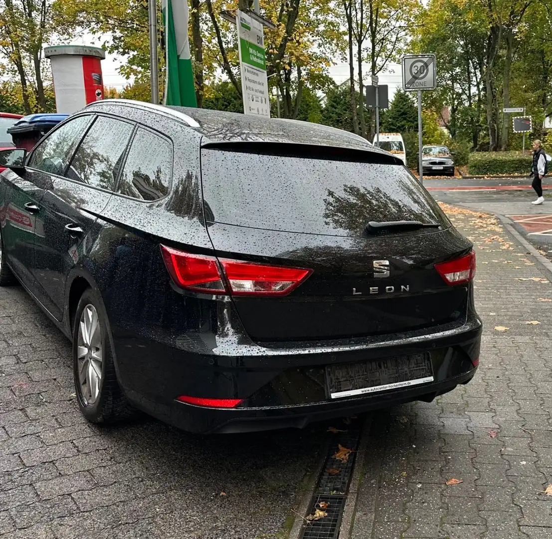 SEAT Leon ST 1.6 TDI 85kW Style/ Navi/Airbag ok Schwarz - 1