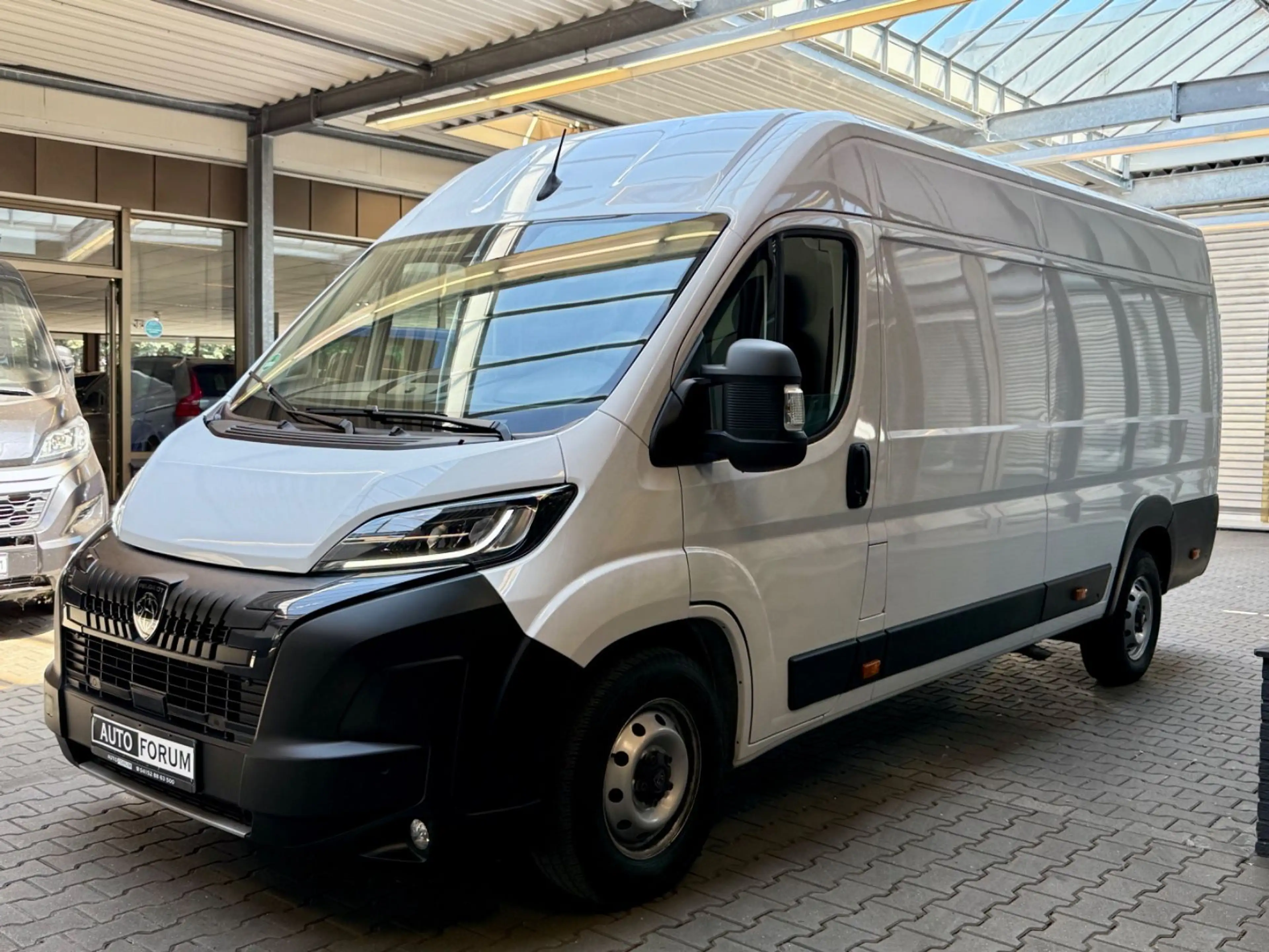 Peugeot Boxer 2.2 D L4H2 3,5t AUTOMATIK VIRTUAL CAM NAVI — photo 5