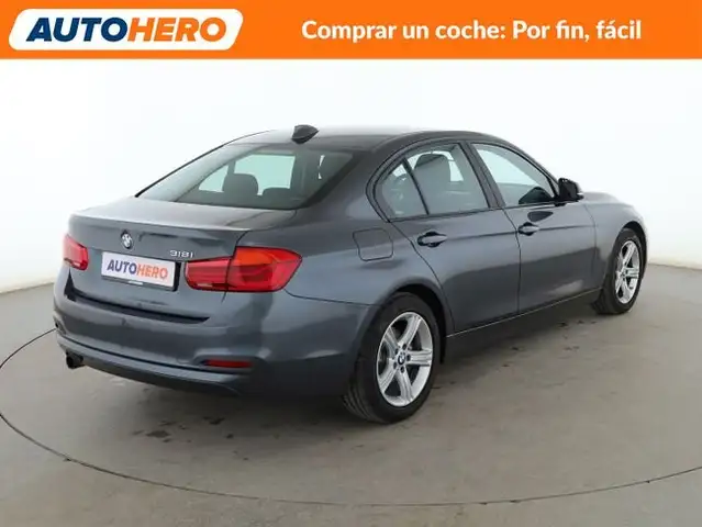 BMW 3 Series view 6
