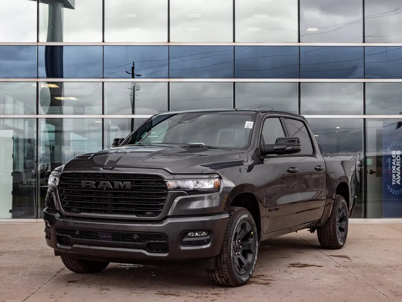 RAM 1500 снимка RAM 1500