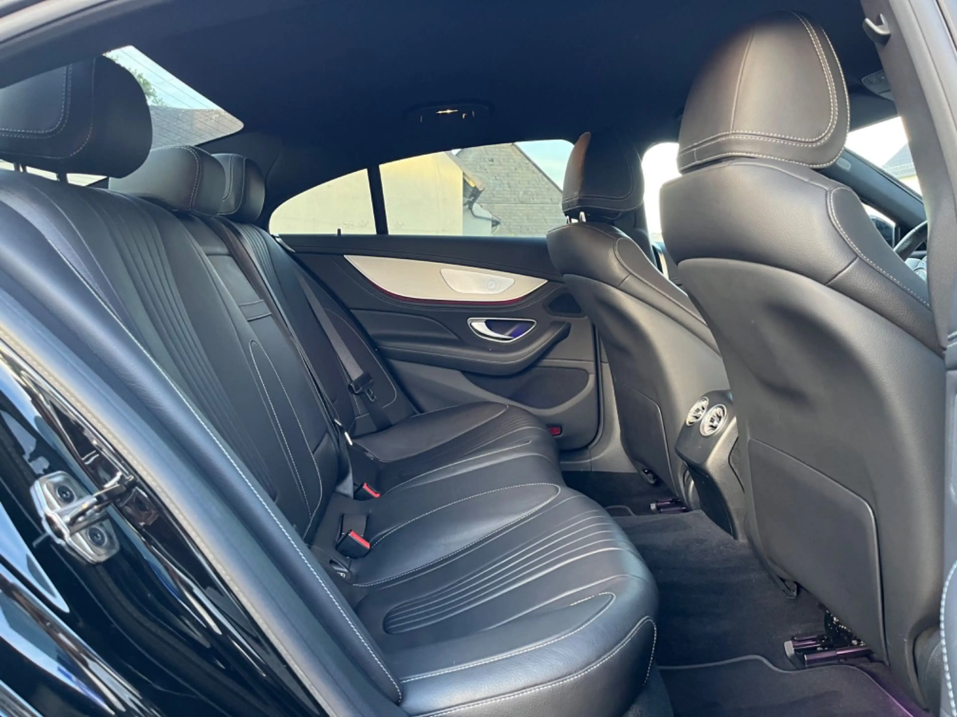 Mercedes-Benz CLS 400 9G 4M AMG LINE NIGHT*BURMESTER*LED*AHK*! — photo 11
