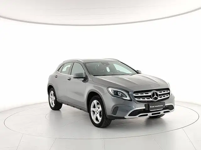 Mercedes-Benz Gla view 7