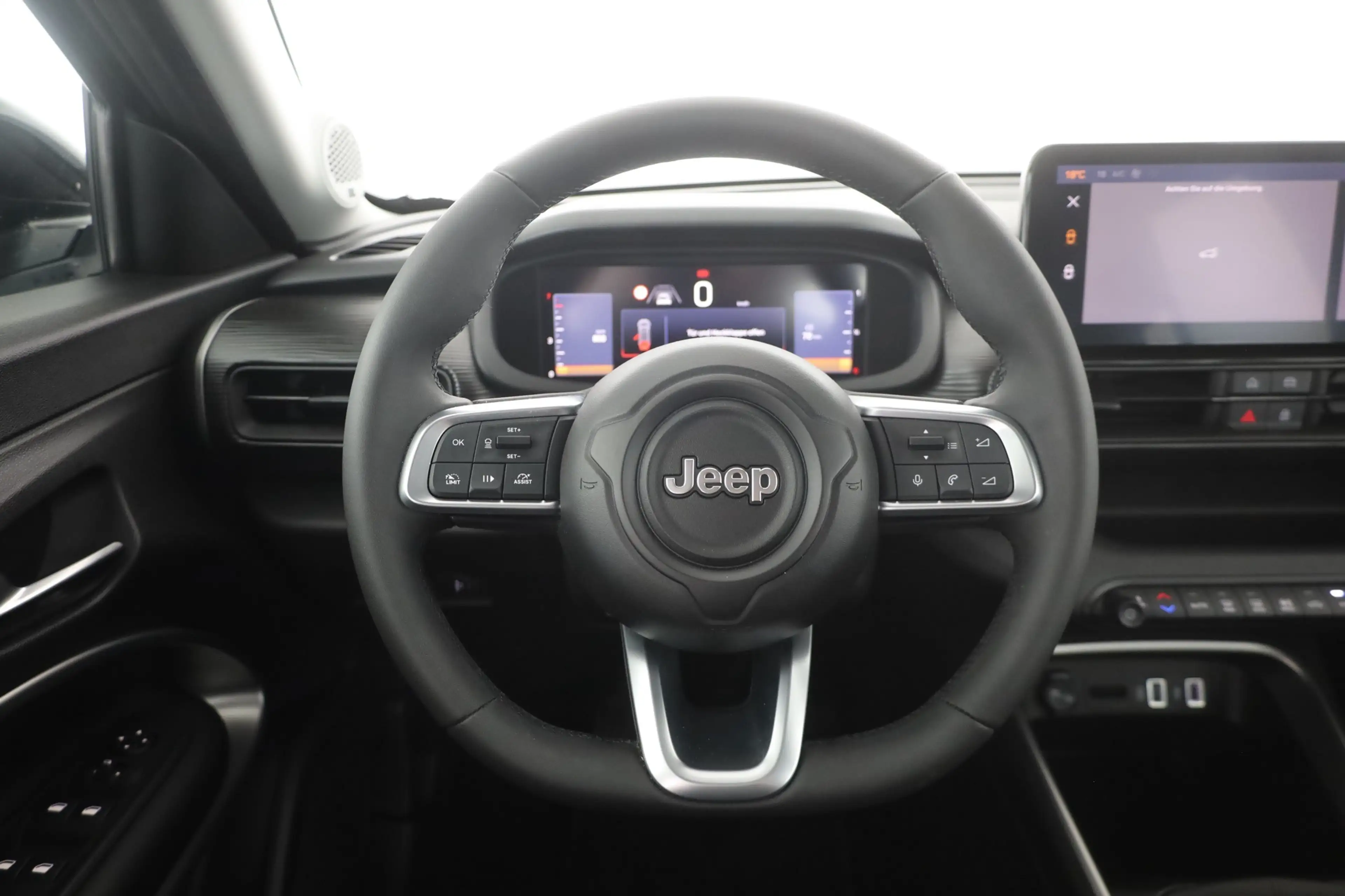 Jeep Avenger 1.2 Altitude LED ACC 360° Navi Beats PDC — photo 15