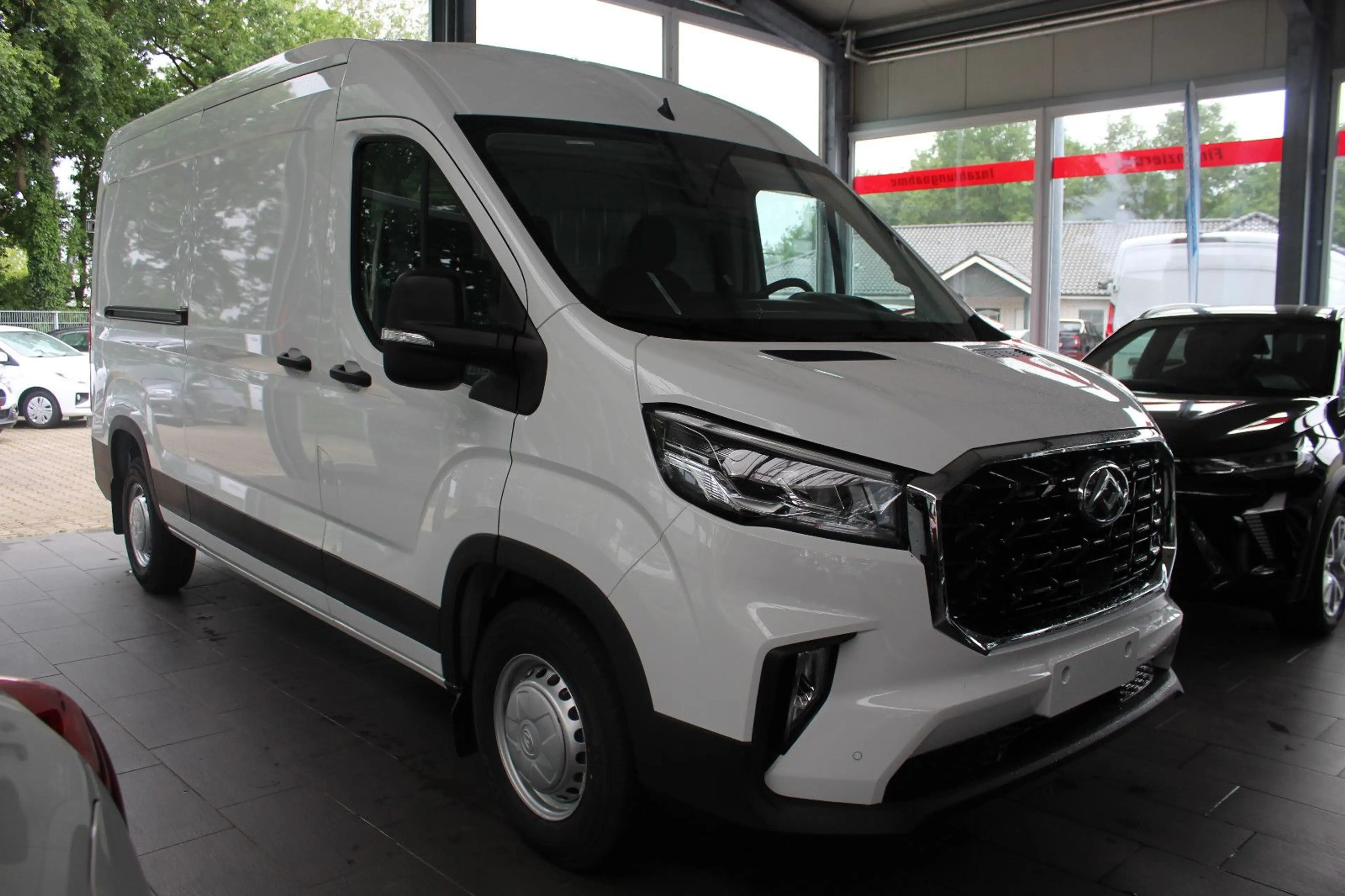 Maxus Deliver 9 2.0Diesel(Neues Modell,Rückfahrkamera) — photo 3