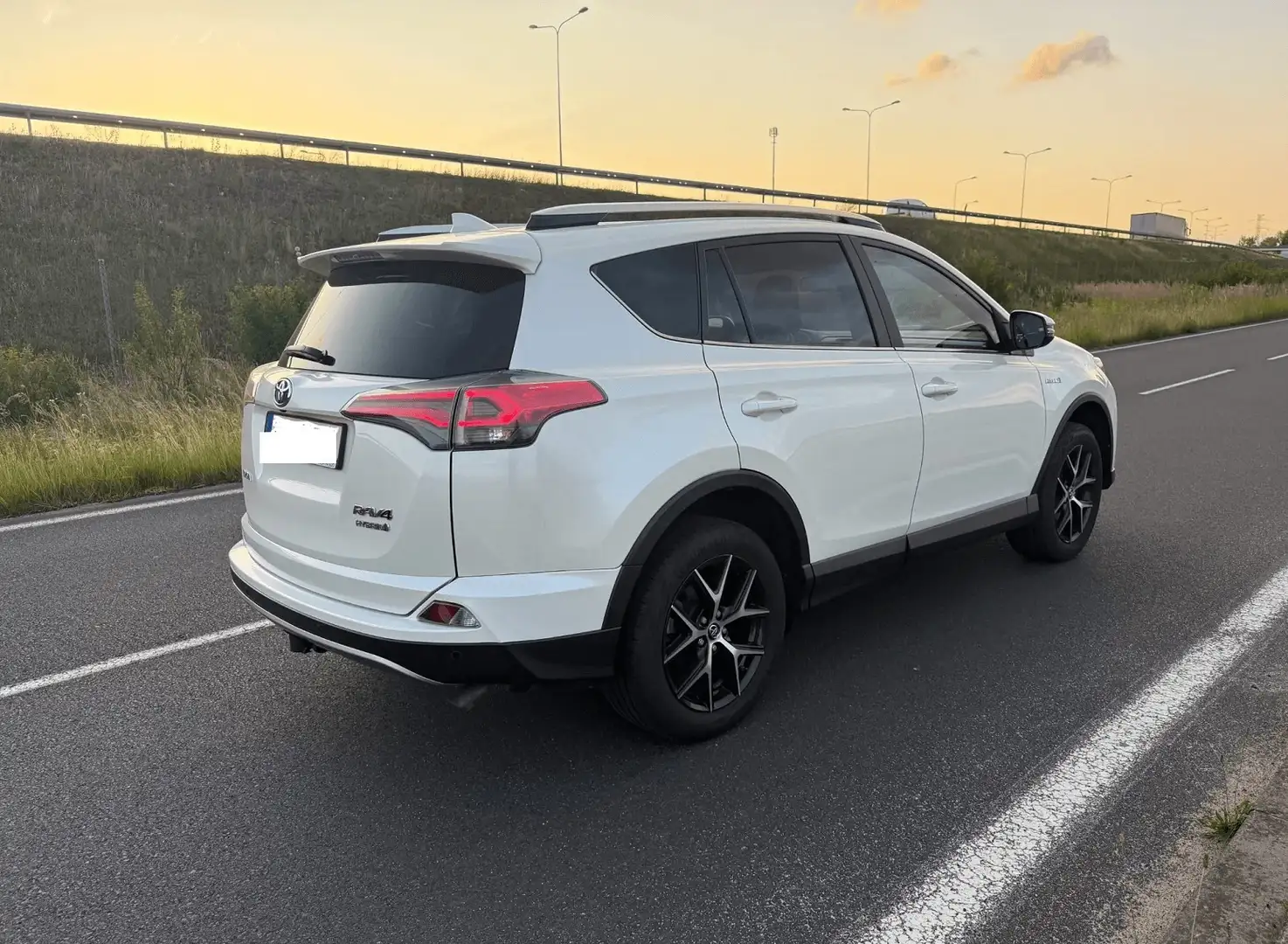 Toyota RAV 4 - 2