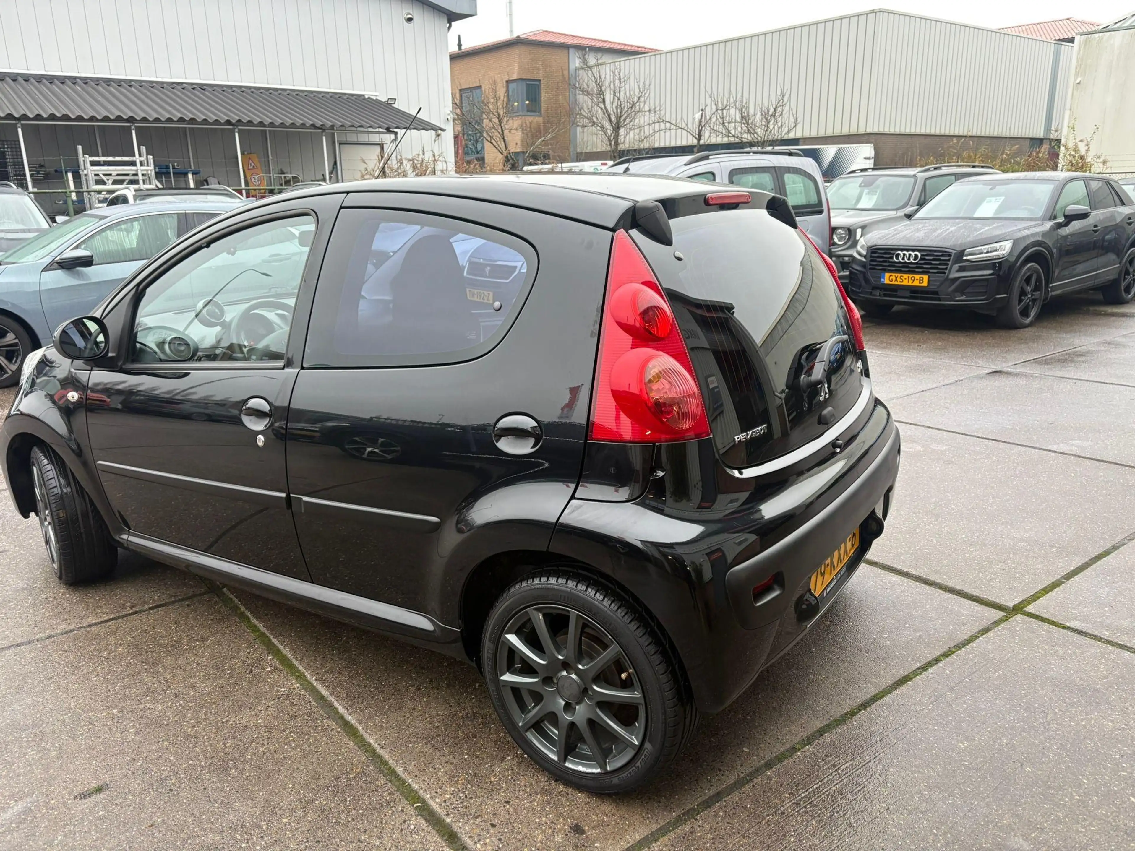 Peugeot 107 1.0-12V XS — photo 5