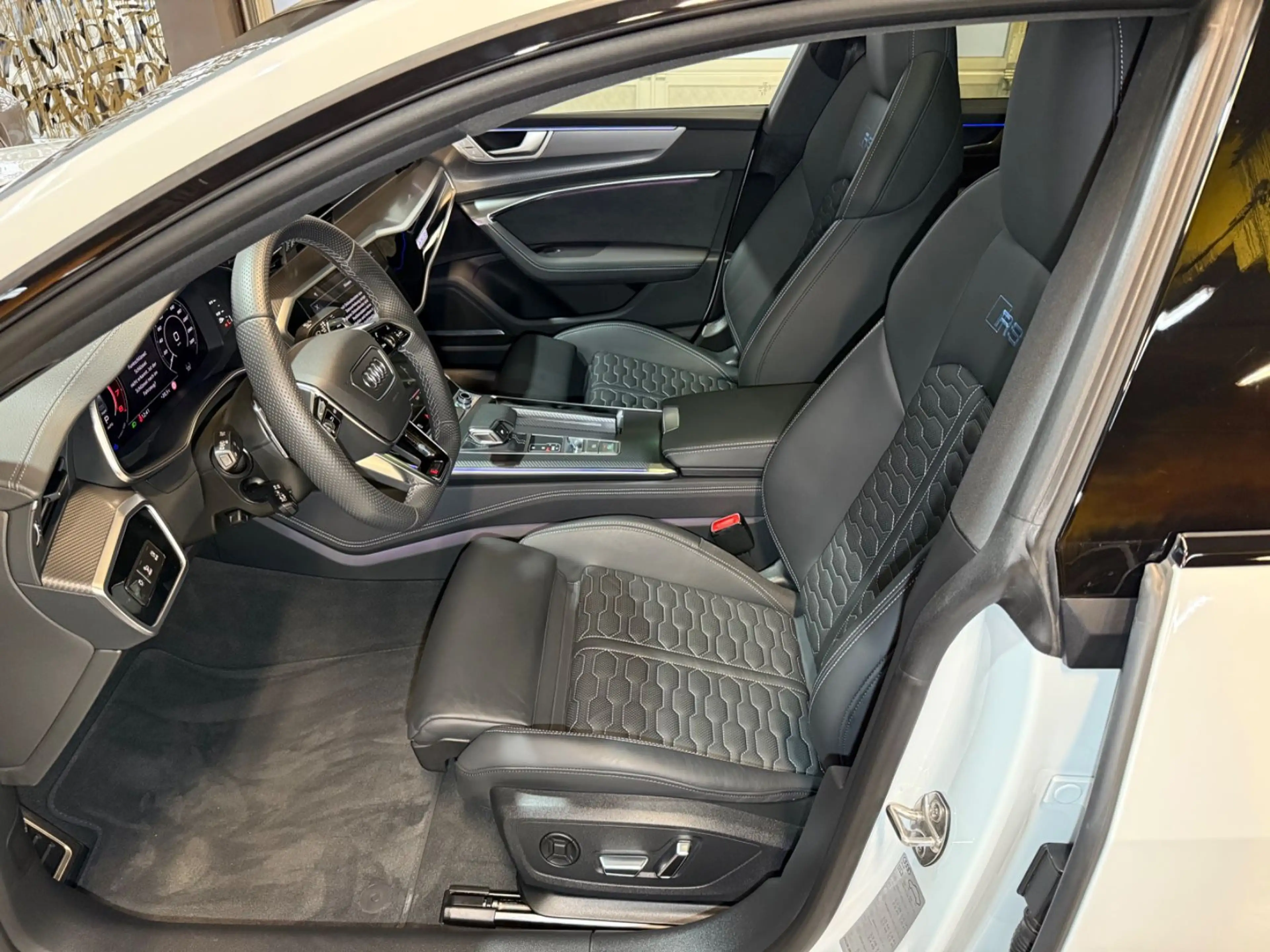 Audi RS7 Sportback 4.0 TFSI quattro~HEAD-UP~PANO~MATR — photo 12
