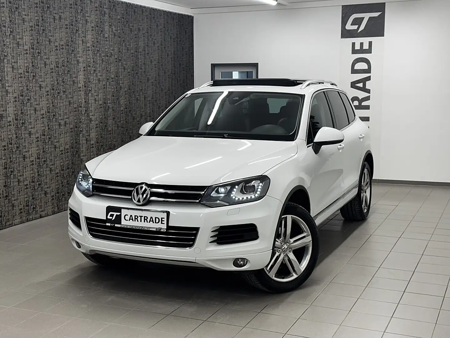 Volkswagen Touareg Sky V6 TDI BMT 4Motion Aut. /XENON/ LED/ PANORA... Weiß - 2