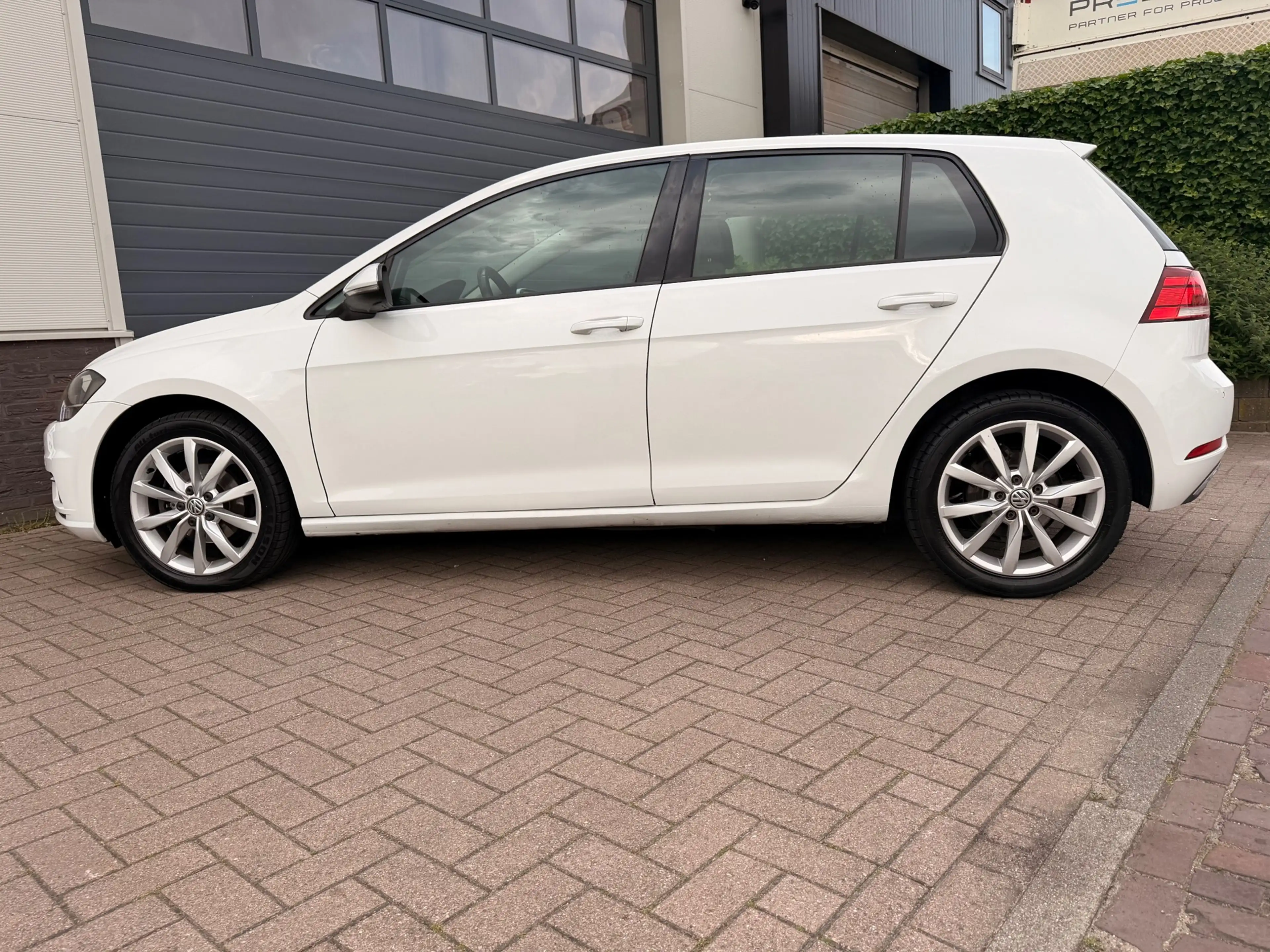 Volkswagen Golf 1.0 TSI 7,5 Comfortline/Automaat/Camera/Navi/Clima — photo 9