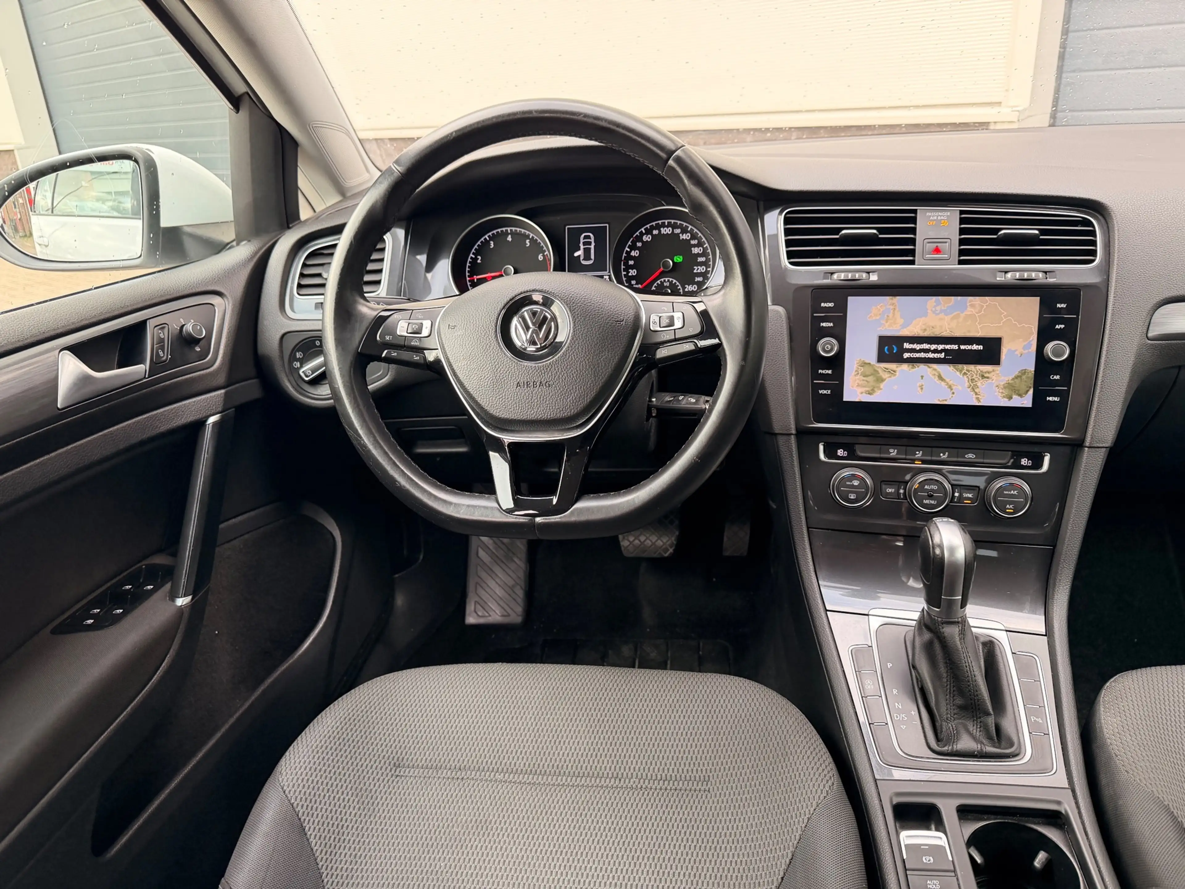 Volkswagen Golf 1.0 TSI 7,5 Comfortline/Automaat/Camera/Navi/Clima — photo 14