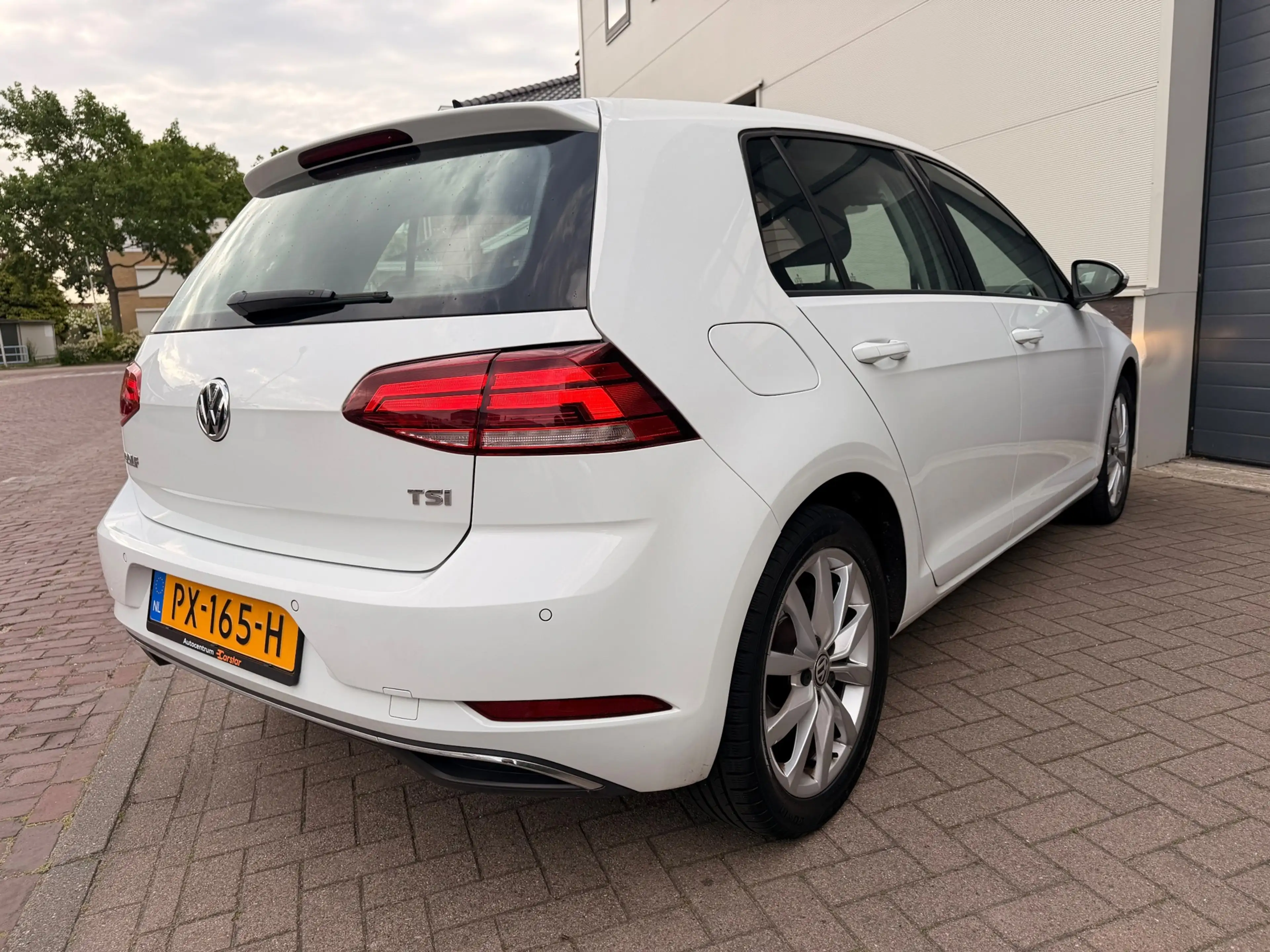 Volkswagen Golf 1.0 TSI 7,5 Comfortline/Automaat/Camera/Navi/Clima — photo 3