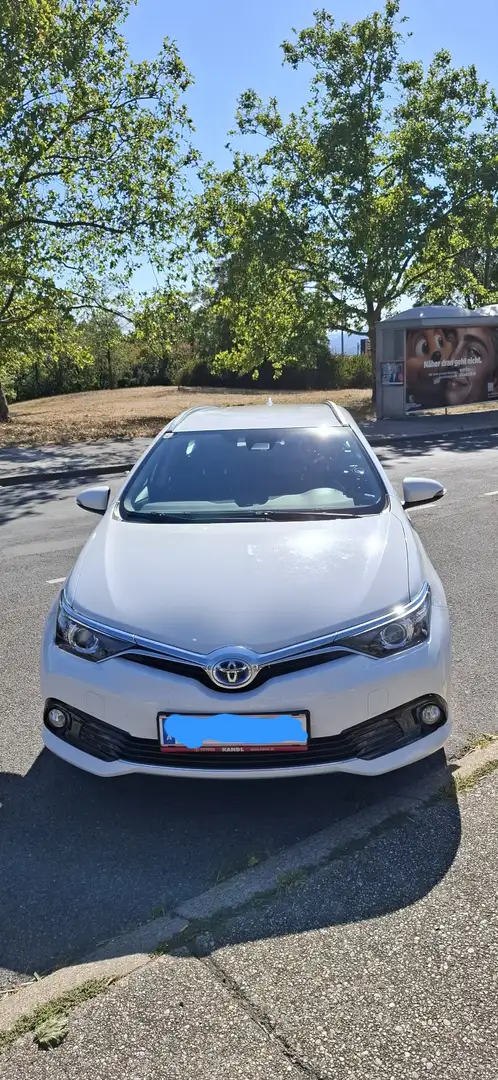 Toyota Auris Touring Sports Kombi 1,8 VVT-i Hybrid Active - 2