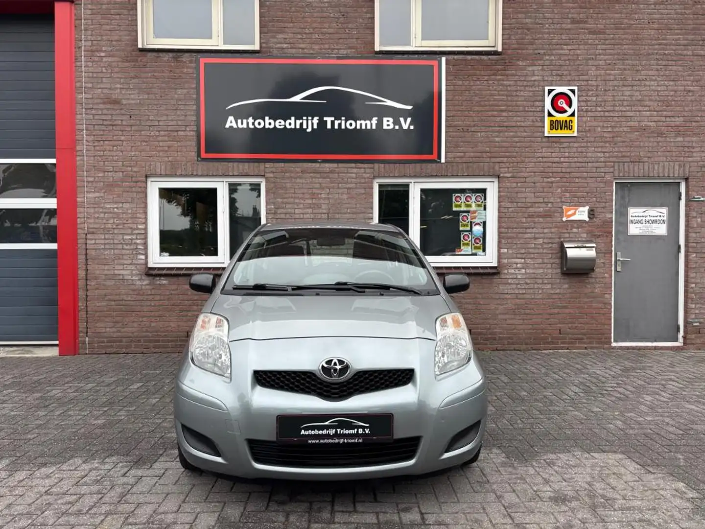 Toyota Yaris AIRCO - ELEKTRISCH PAKKET Grau - 2