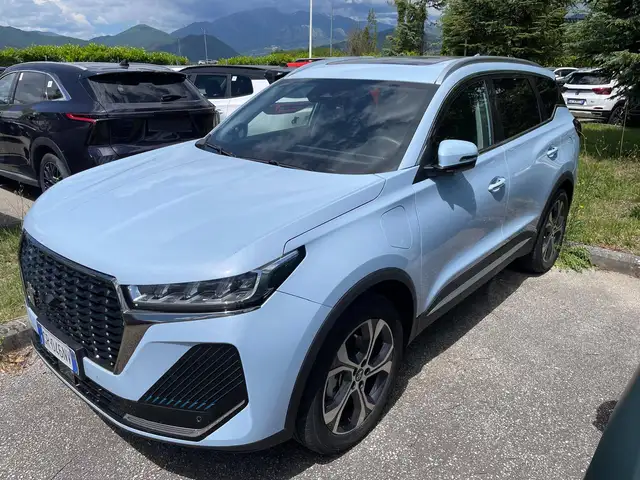 DR Automobiles DR6.0 view 4