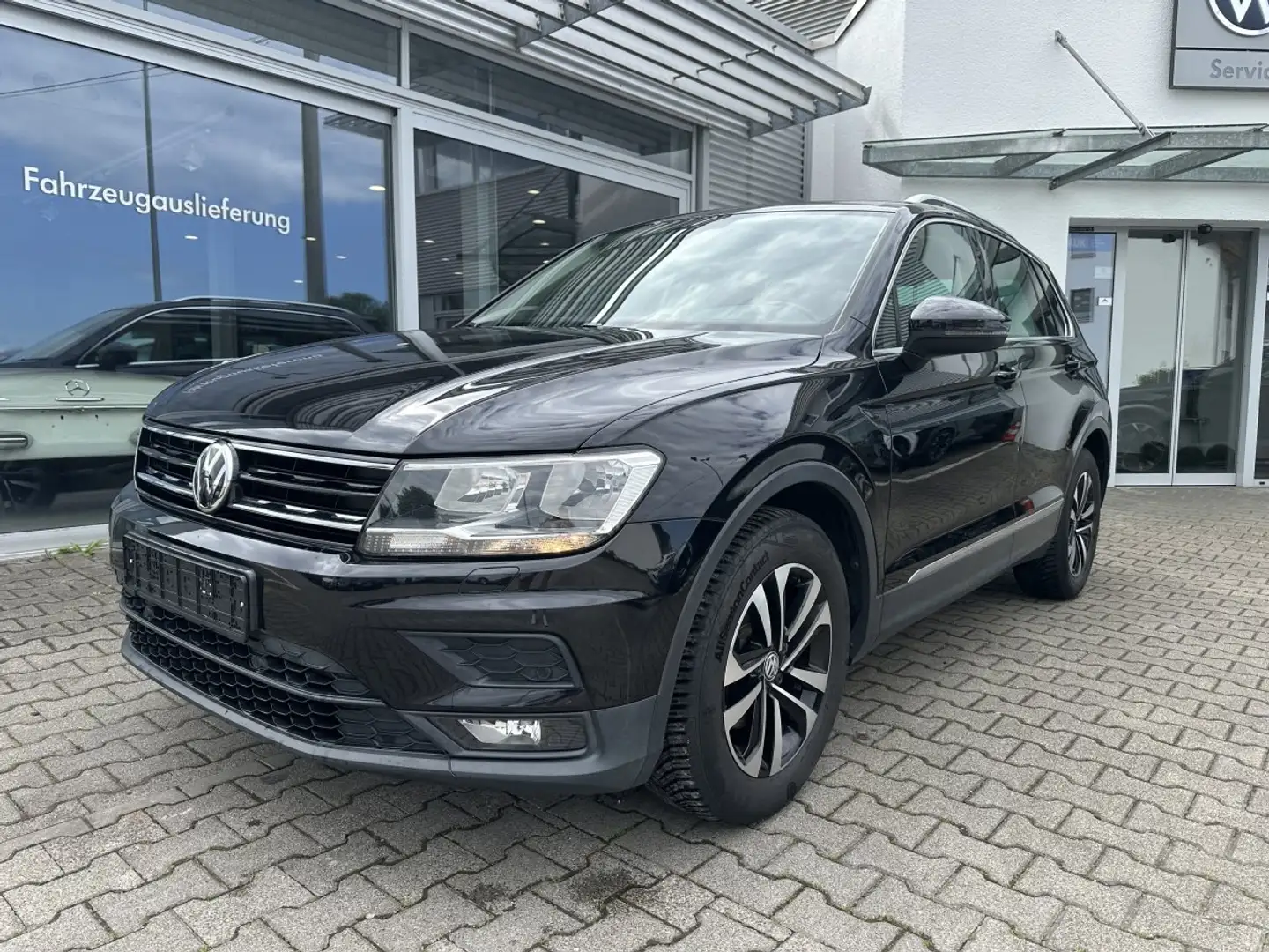Volkswagen Tiguan 2.0TDI COMFORTLINE*AHK*NAVI*PDC*ALU Negro - 2