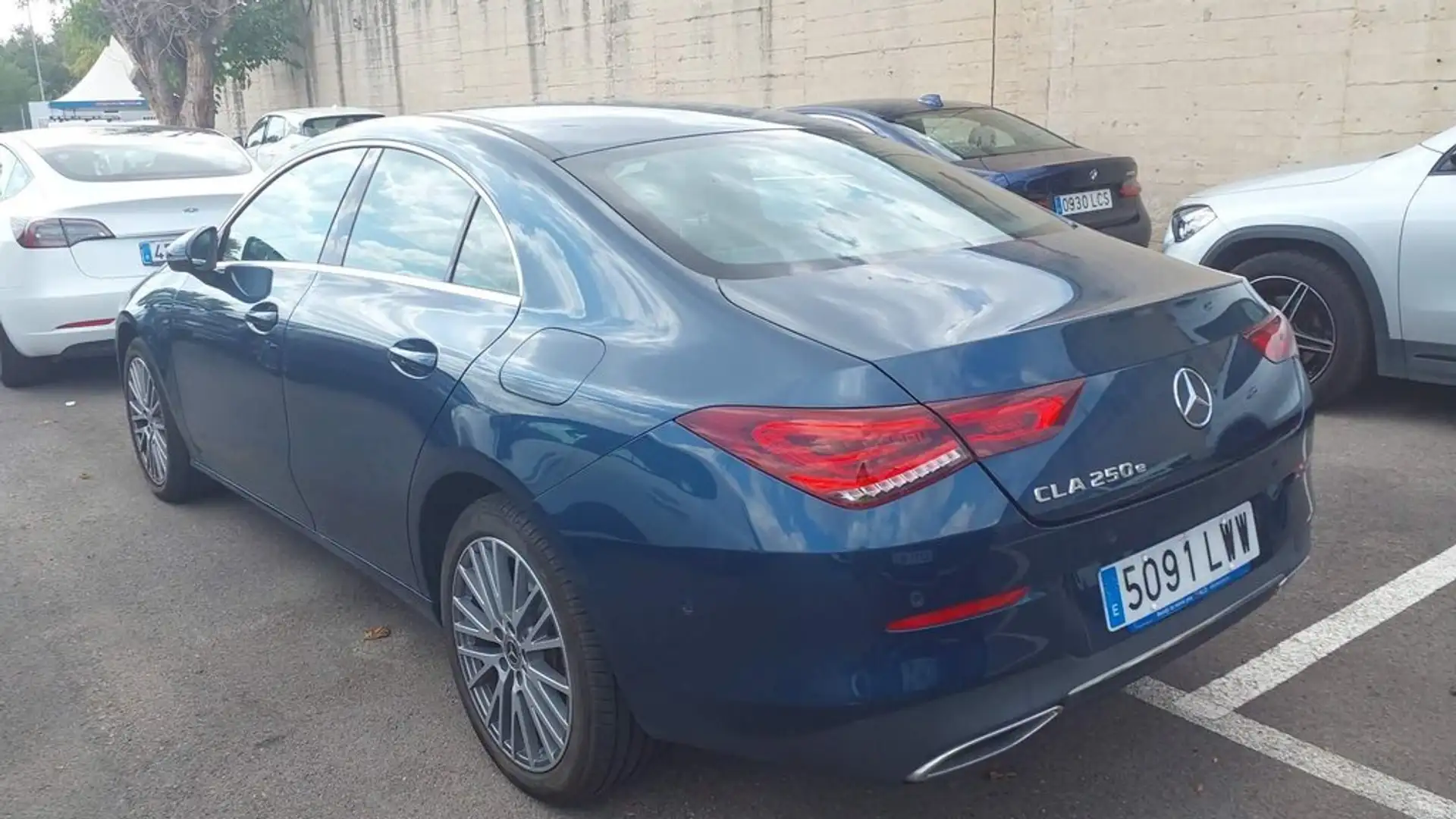 Mercedes-Benz CLA 250 250e 8G-DCT Azul - 2