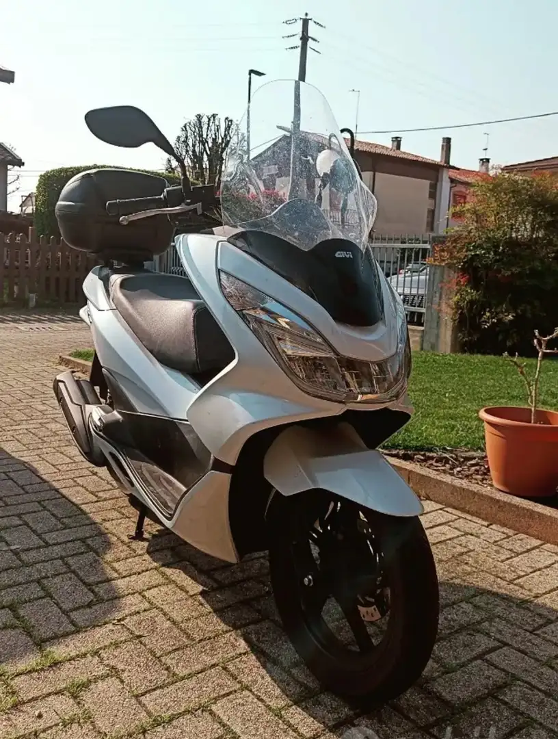 Honda PCX 150 Alb - 2