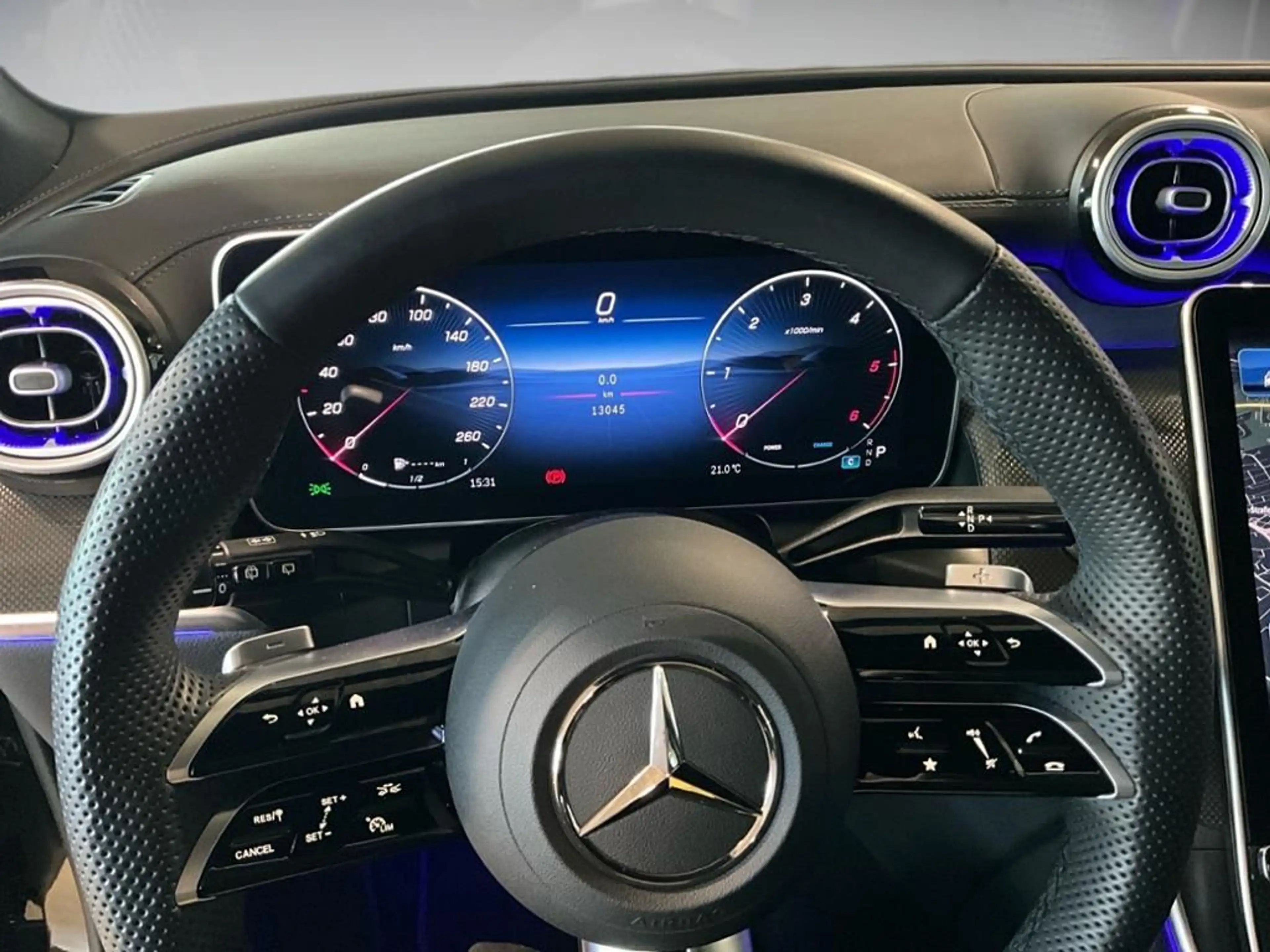 Mercedes-Benz GLC 300 d AMG 4MATIC 360 ACC AHK AUT Kam. KlimaA — photo 12