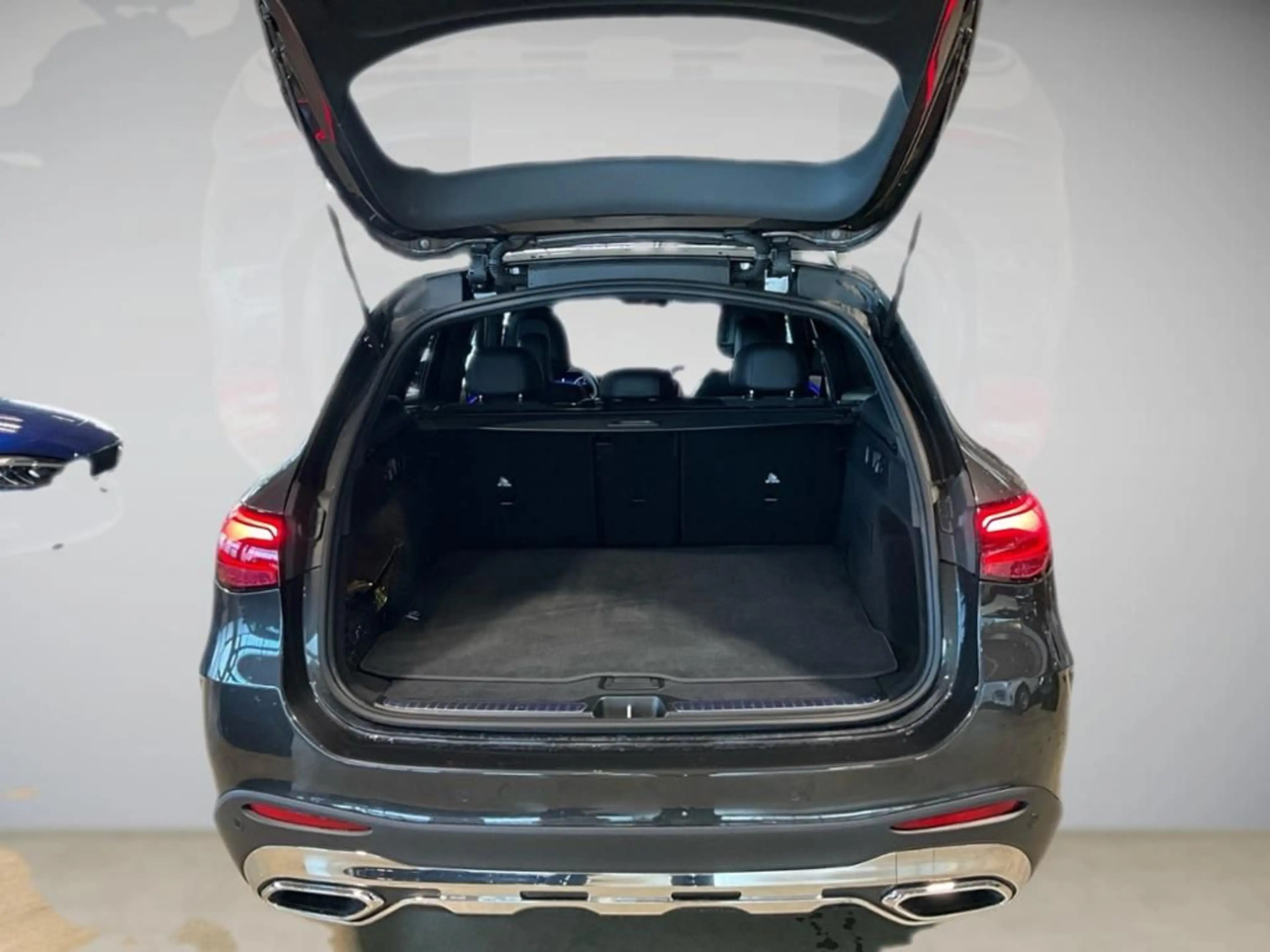 Mercedes-Benz GLC 300 d AMG 4MATIC 360 ACC AHK AUT Kam. KlimaA — photo 14