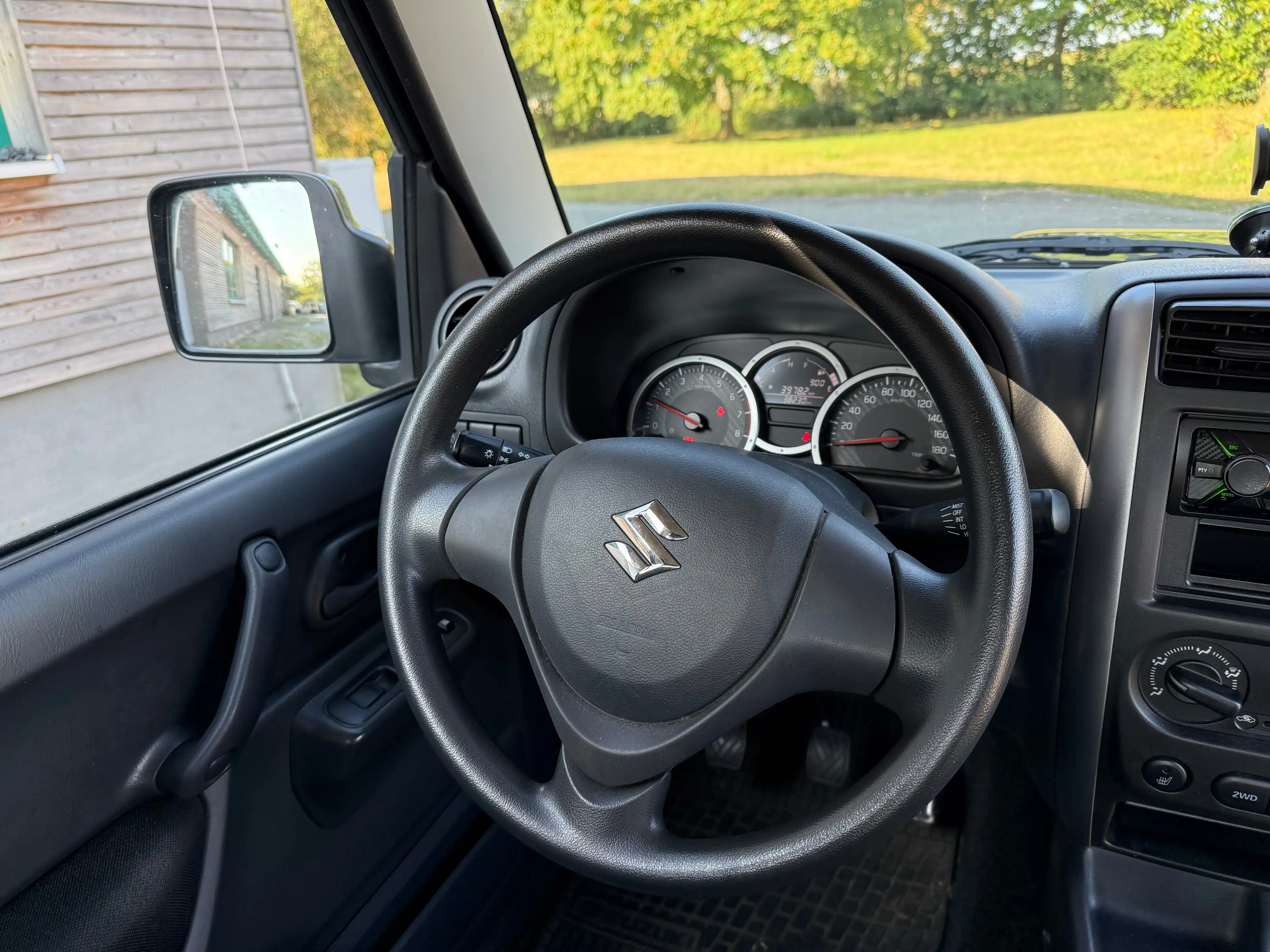 Suzuki Jimny Jimny Club Ranger AHK Klima ALLGRIP Allrad 4x4 — photo 12