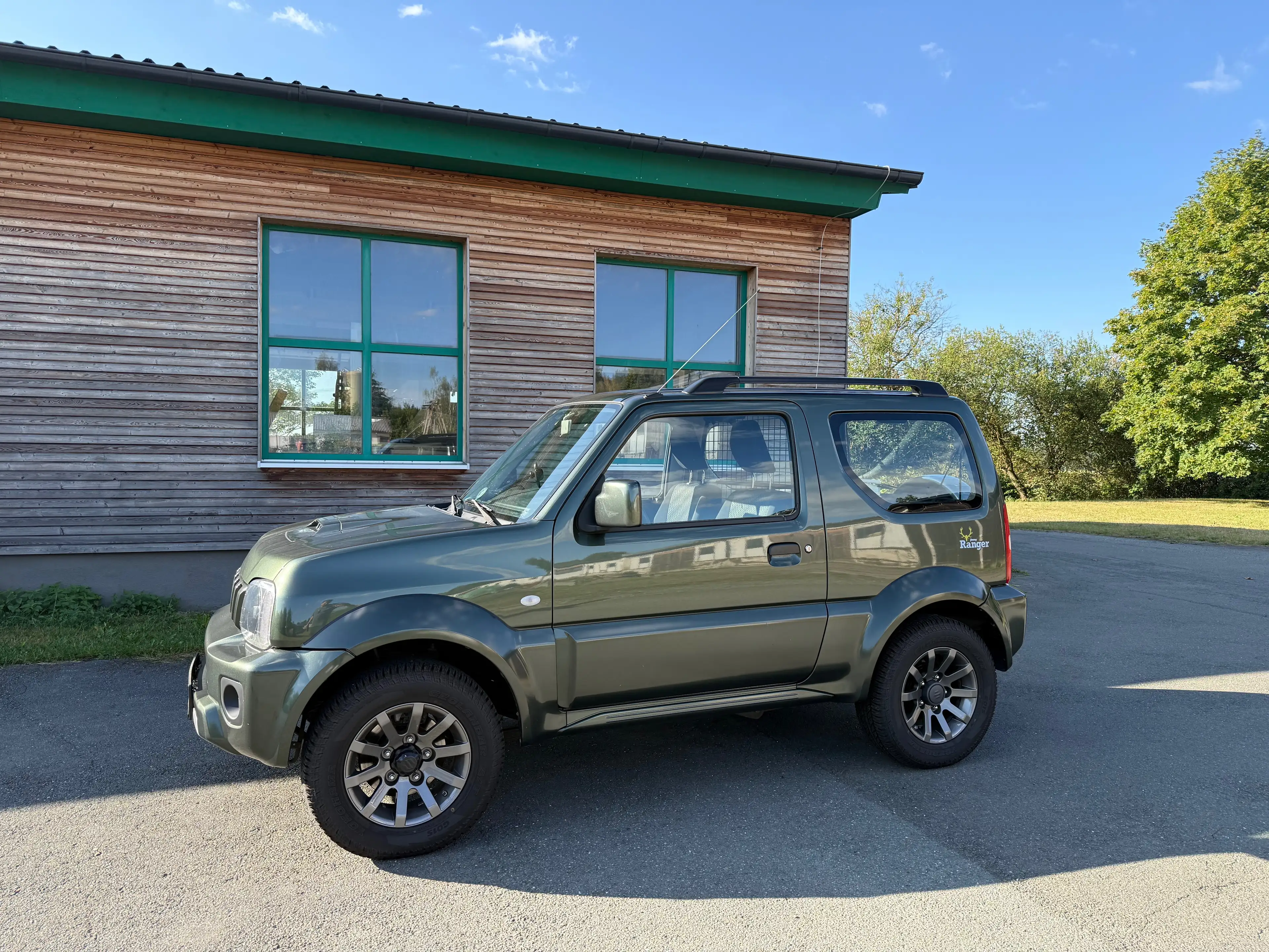 Suzuki Jimny Jimny Club Ranger AHK Klima ALLGRIP Allrad 4x4 — photo 3