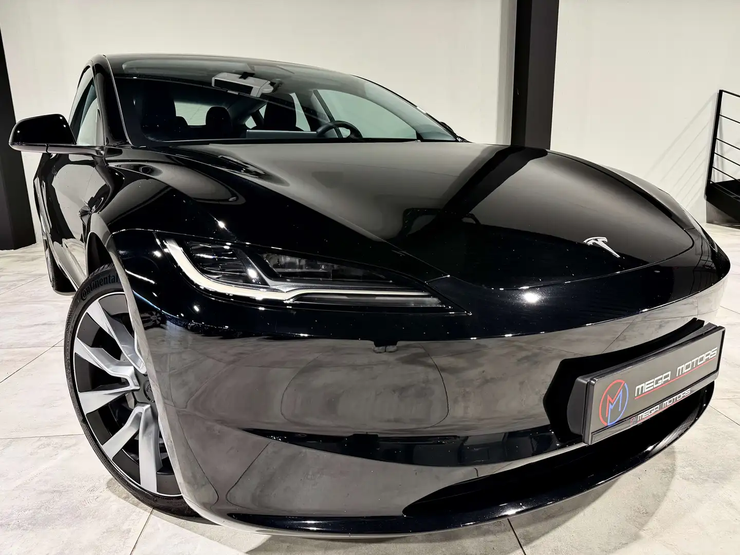 Tesla Model 3 HiGHLAND 60KWh SR+ PREMiUM \TVA/BTW\STOCK\ JA19\ Noir - 1