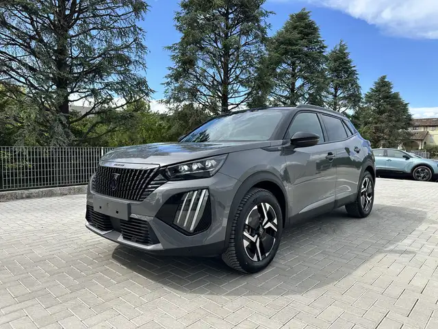 Peugeot e-2008