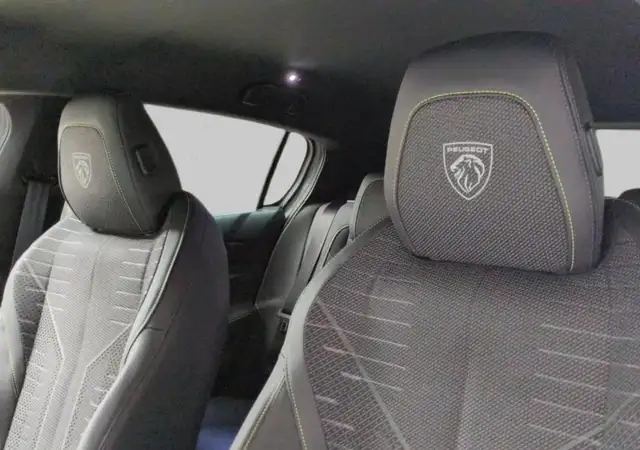 Peugeot 308 view 6