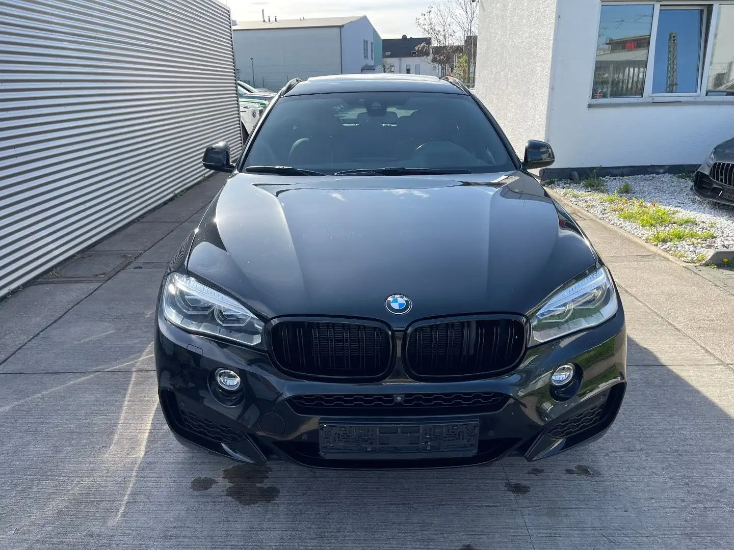 BMW X6 xDrive 30d*M Paket*Pano*LED*Kam*HUD*H&K*22" Schwarz - 2