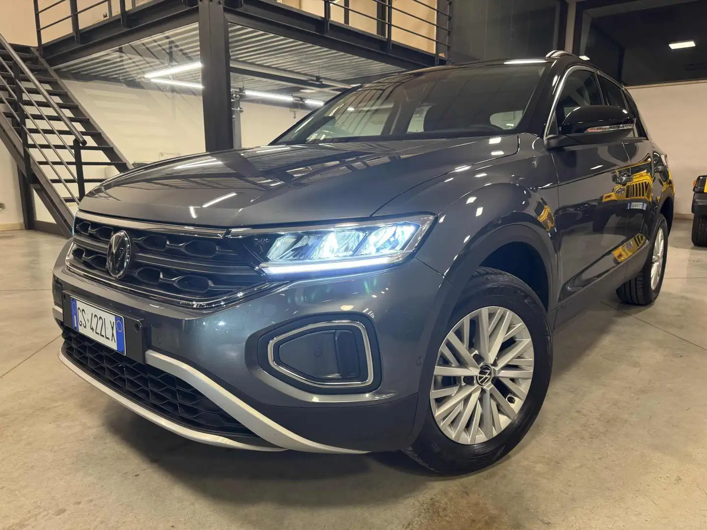 Volkswagen T-Roc 2.0 TDI SCR Life Grigio - 1