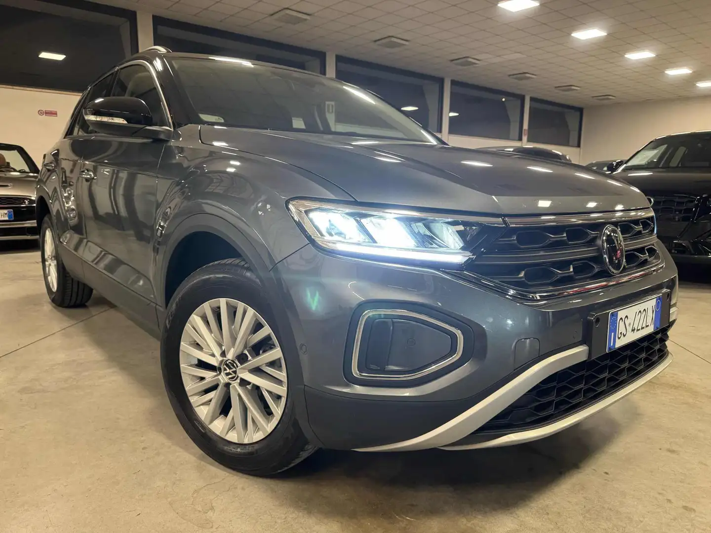 Volkswagen T-Roc 2.0 TDI SCR Life Grigio - 2