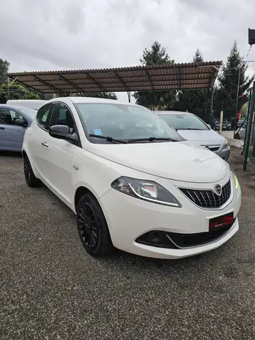 Lancia Ypsilon Ypsilon III 2021 1.0 firefly hybrid Silver
