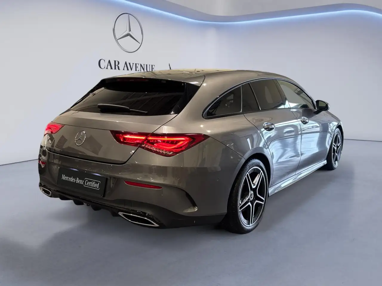 Mercedes-Benz CLA 200d Shooting Brake AMG Line, миниатюра 5