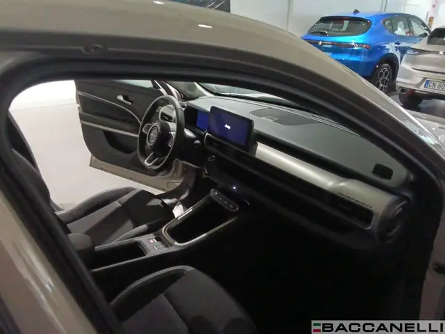 Jeep Avenger view 15