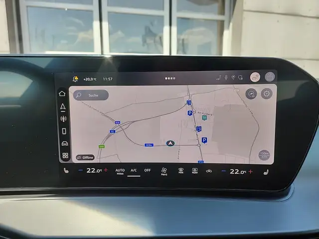 Audi Q3 view 13