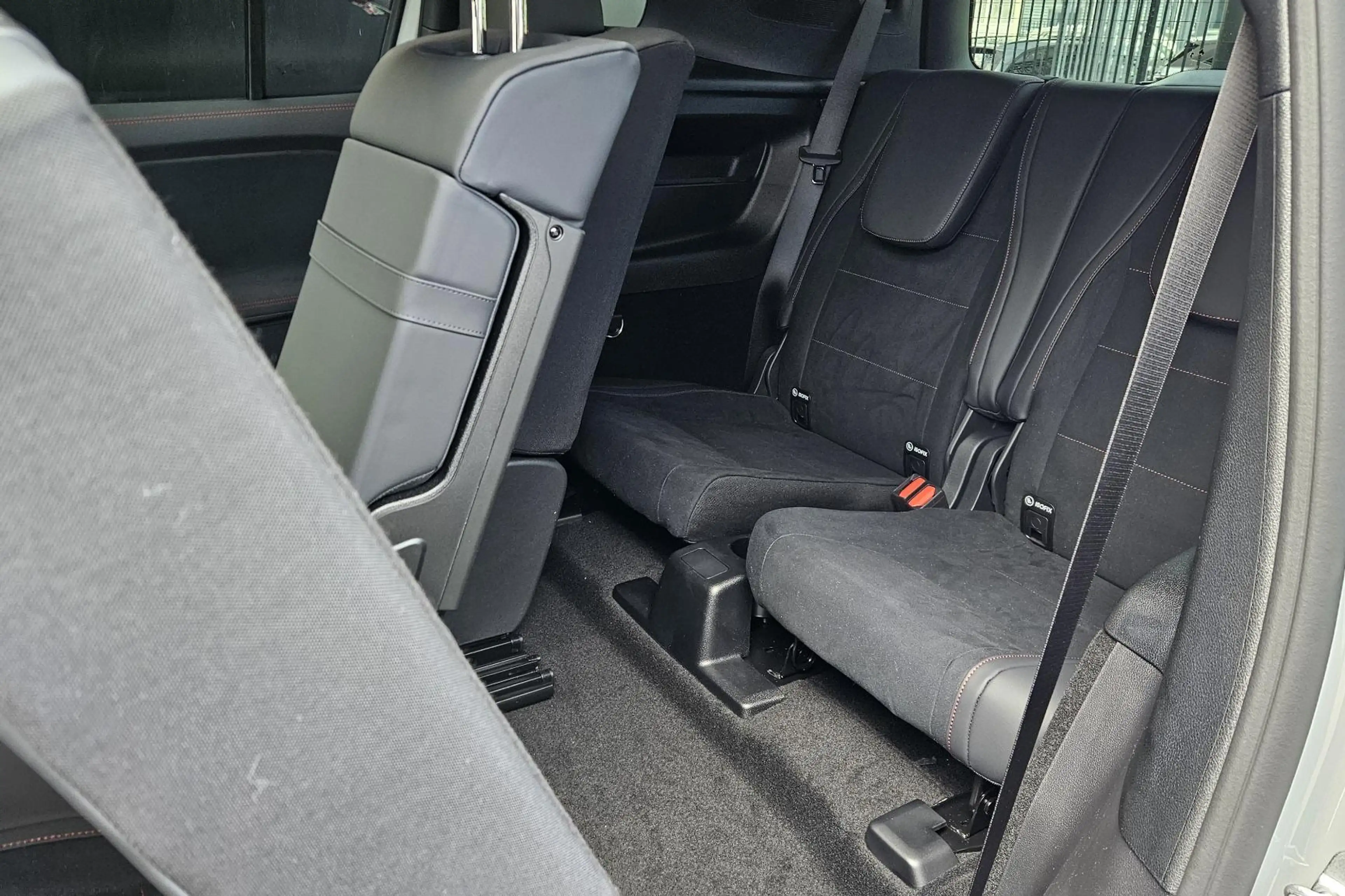 Mercedes-Benz GLB 200 GLB Automaat Business Solution AMG 7-Persoons | MA — photo 6