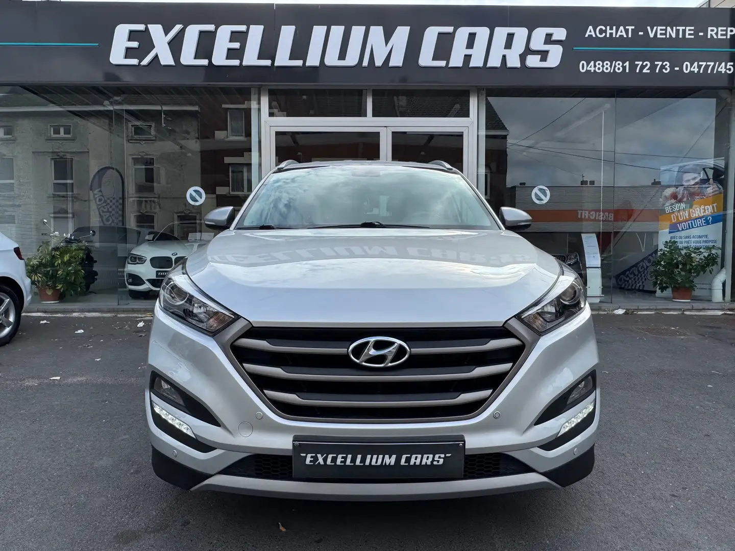 Hyundai TUCSON 1.7 CRDi 2WD Boite Auto Gps Jante Carnet Er6B Gris - 2