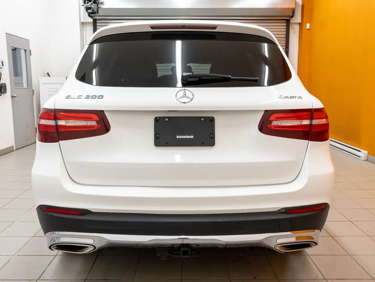 Mercedes-Benz GLC снимка Mercedes-Benz GLC