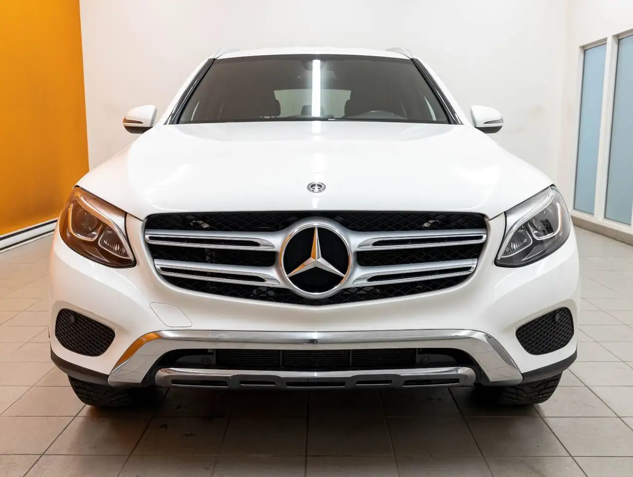 Mercedes-Benz GLC снимка Mercedes-Benz GLC