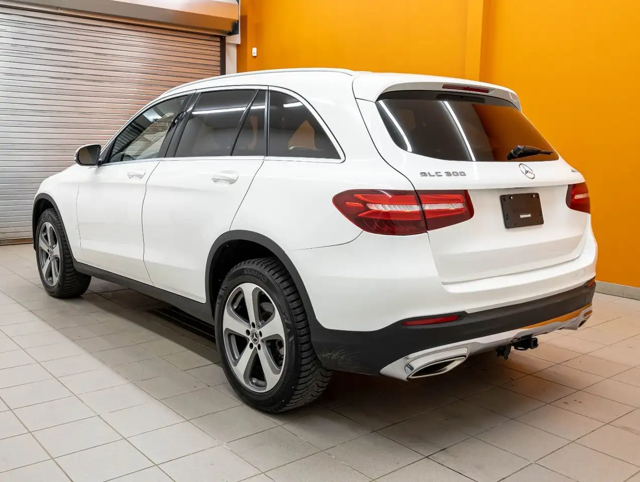 Mercedes-Benz GLC снимка Mercedes-Benz GLC