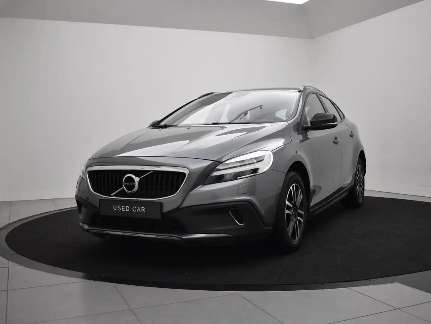 Volvo V40 Cross Country T3 AUT(6) NORDIC+ STANDKACHEL FULL-LED NAVI BLUETO Gris - 2