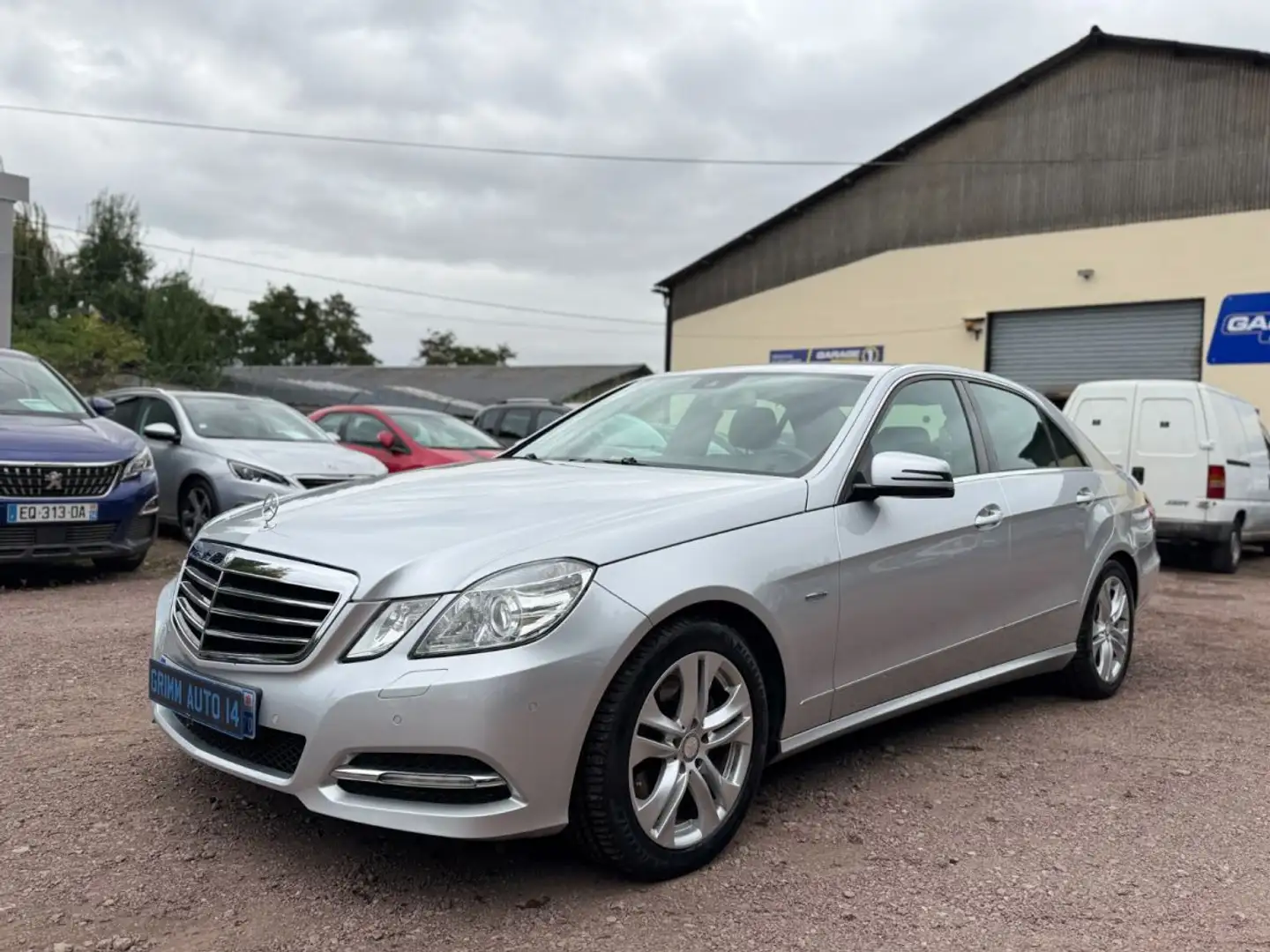 Mercedes-Benz E 350 IV 350 3.0 CDI 230ch Coupe BlueEfficiency Gris - 2