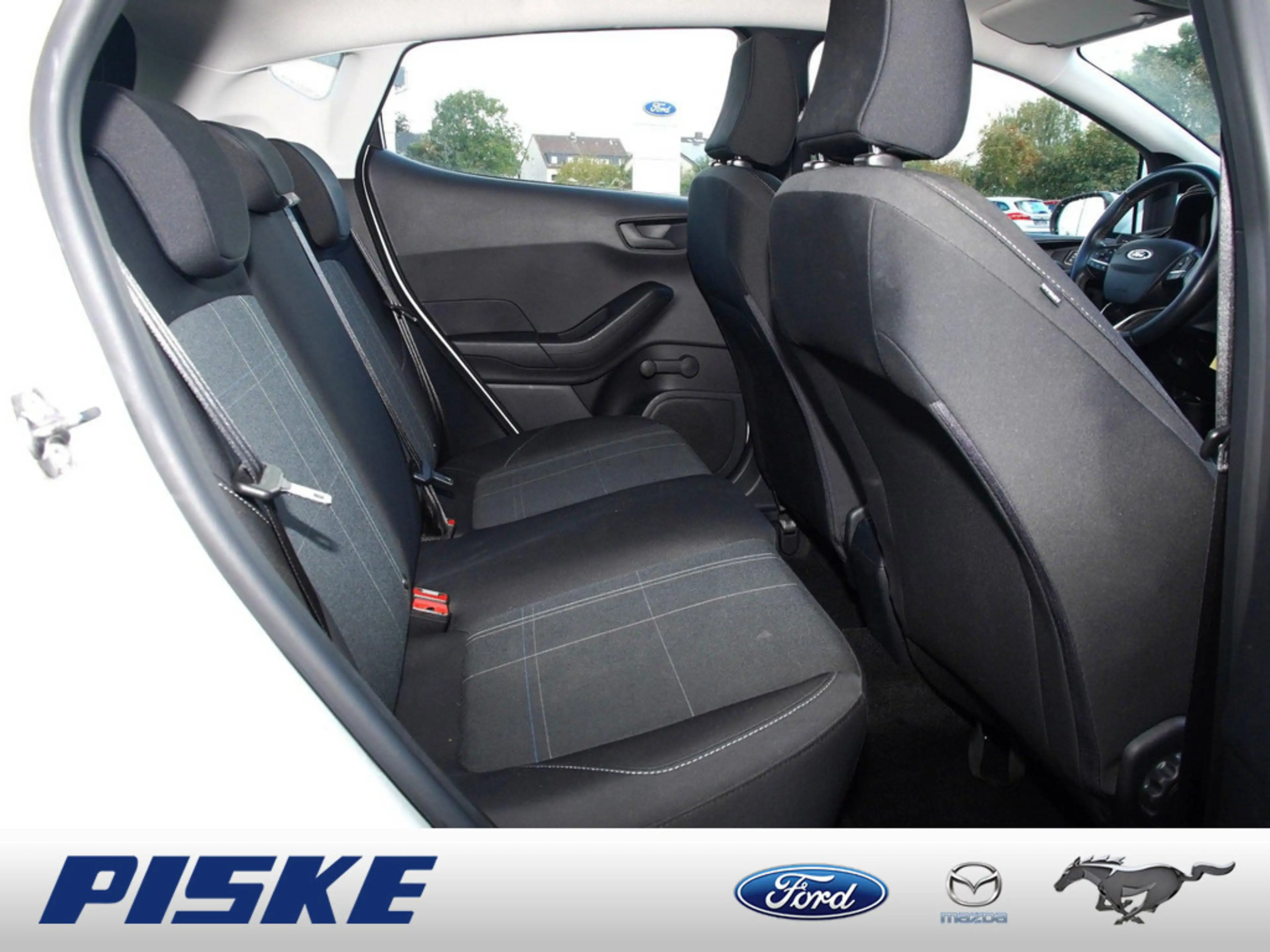 Ford Fiesta Cool&Connect 5-türer SYNC PDC SHZ — photo 4