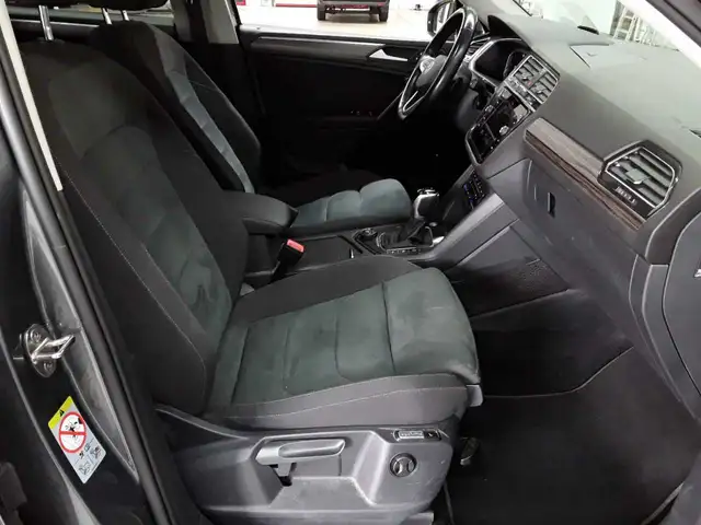 Volkswagen Tiguan view 8