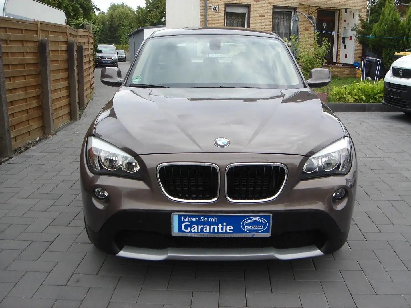 BMW X1 s-DRIVE+1.HAND+AUTOMATIK+LEDER+28100 KM+TOP ! Gris - 2