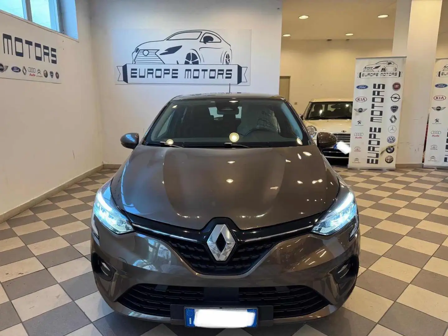 Renault Clio Full Hybrid E-Tech 140 CV 5 porte E-Tech Marrone - 1